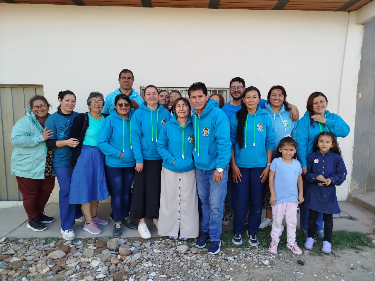 Equipo de voluntarios de la Fundación Leche de Campo